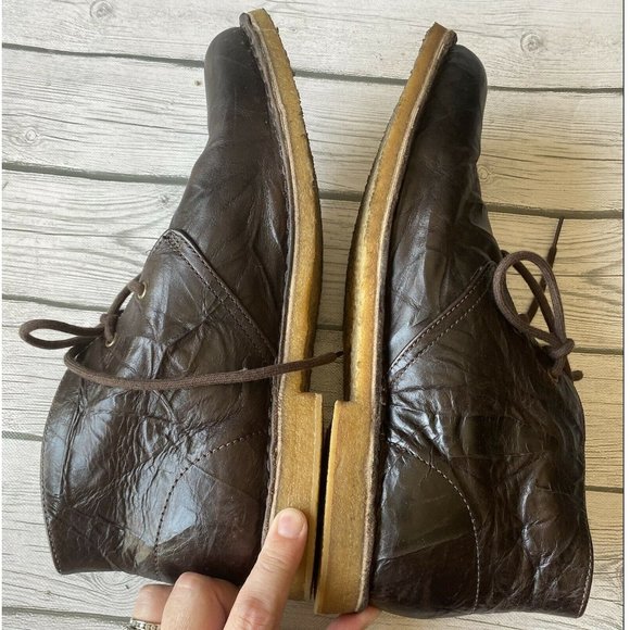 UGG Leighton Mens Sz 9 EEE Brown Leather Chukka Ankle Boots Crepe Soles 3275 main image 6